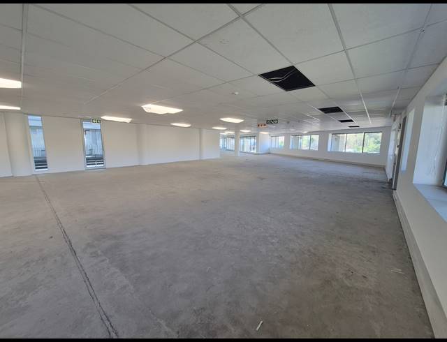 877M² OFFICE TO LET IN WOODMEAD
